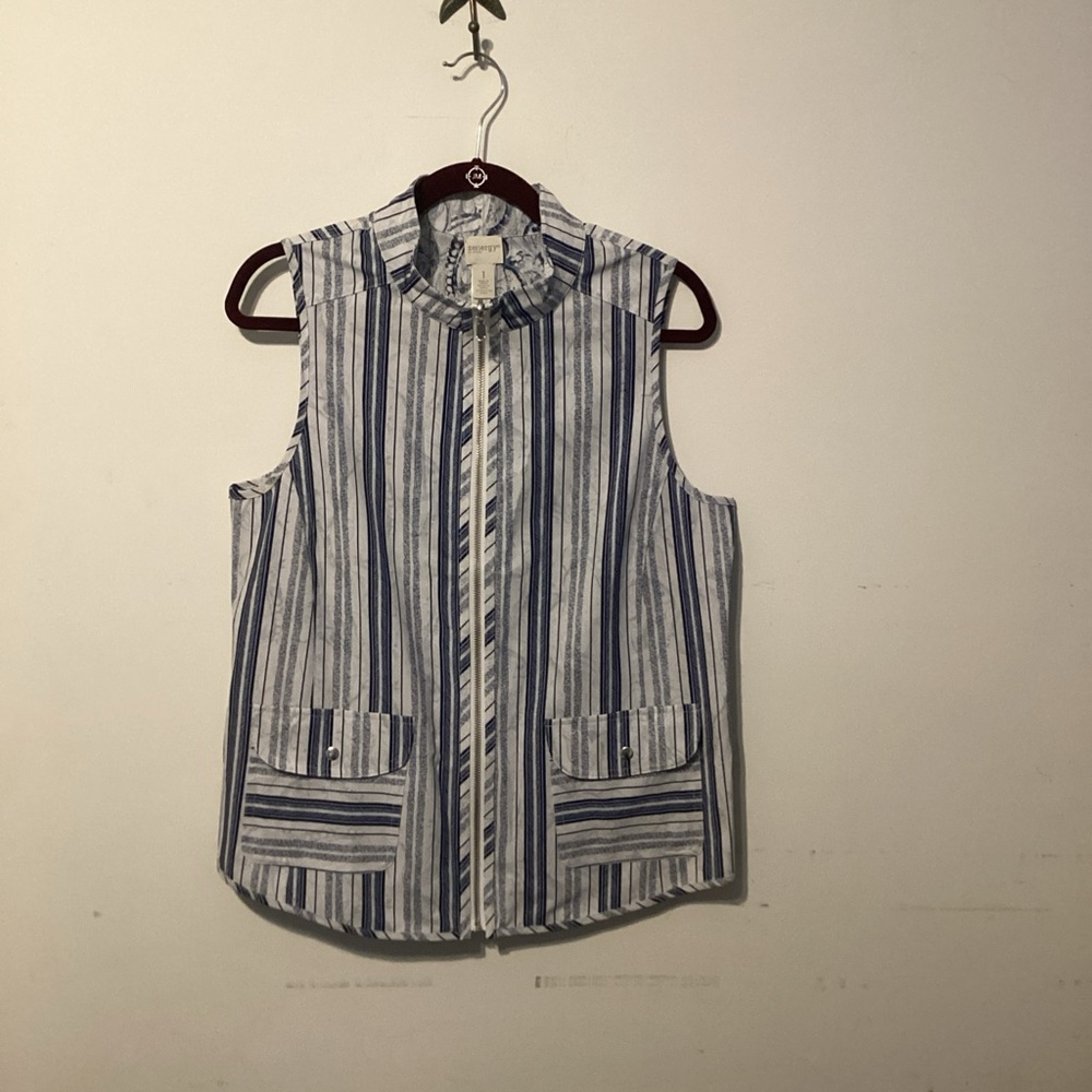 NWT Chico Zenergy Reversible Zip Front Vest Size 1/Med Blue White Strips Paisley